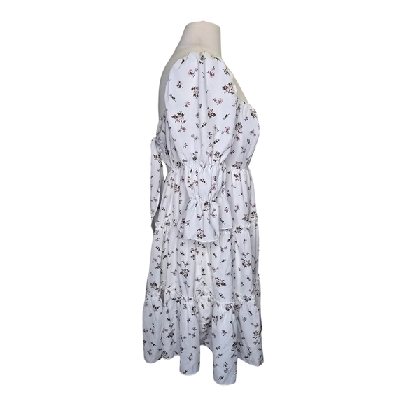 Exlura Floral White Dress Size Medium NWT - Picture 2 of 15